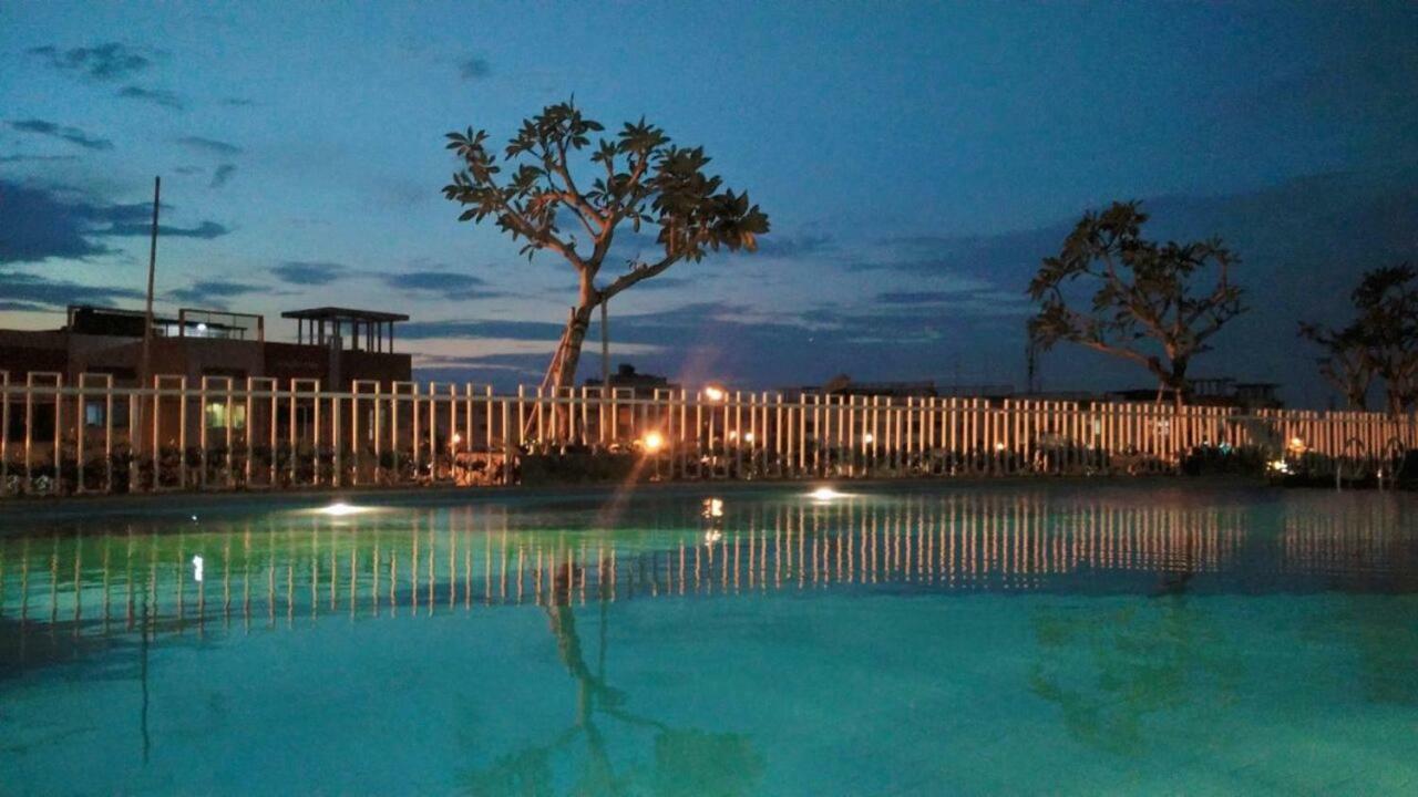 Betos Apartment Bekasi Exterior foto